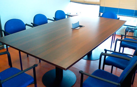 mesas para reuniones www.yolae.cl